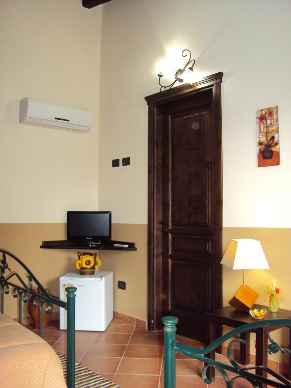 Agriturismo Il Pozzo Antico Mascali Ngoại thất bức ảnh
