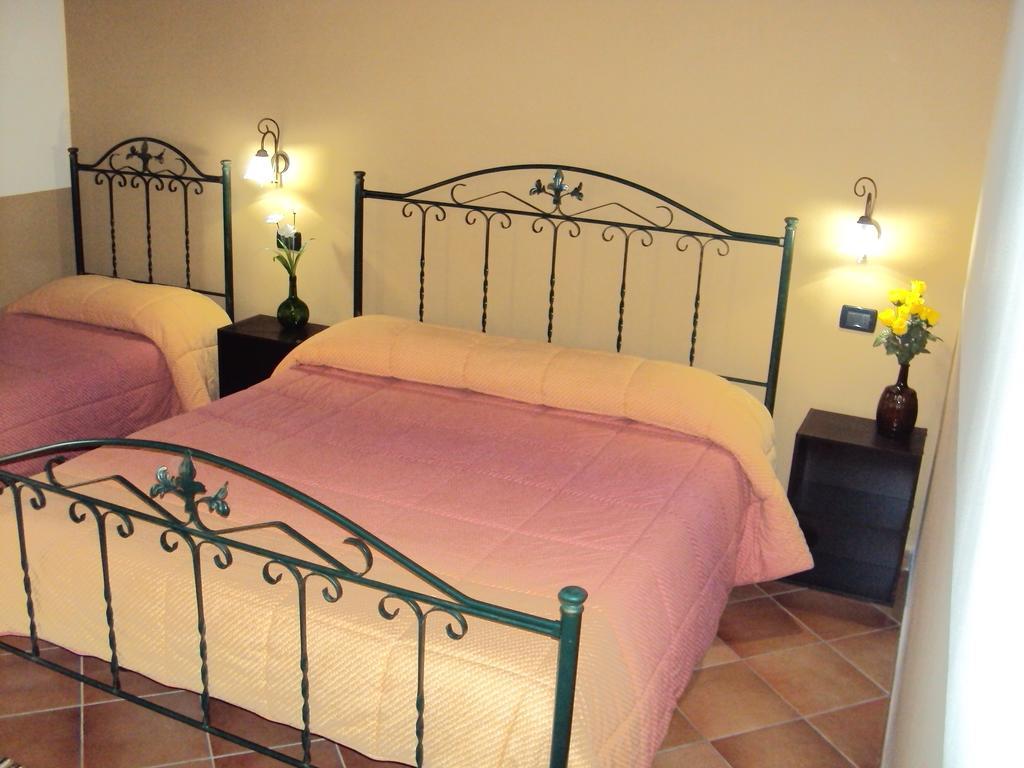 Agriturismo Il Pozzo Antico Mascali Ngoại thất bức ảnh