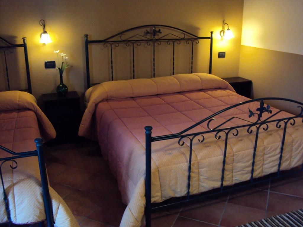 Agriturismo Il Pozzo Antico Mascali Ngoại thất bức ảnh
