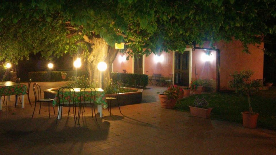 Agriturismo Il Pozzo Antico Mascali Ngoại thất bức ảnh