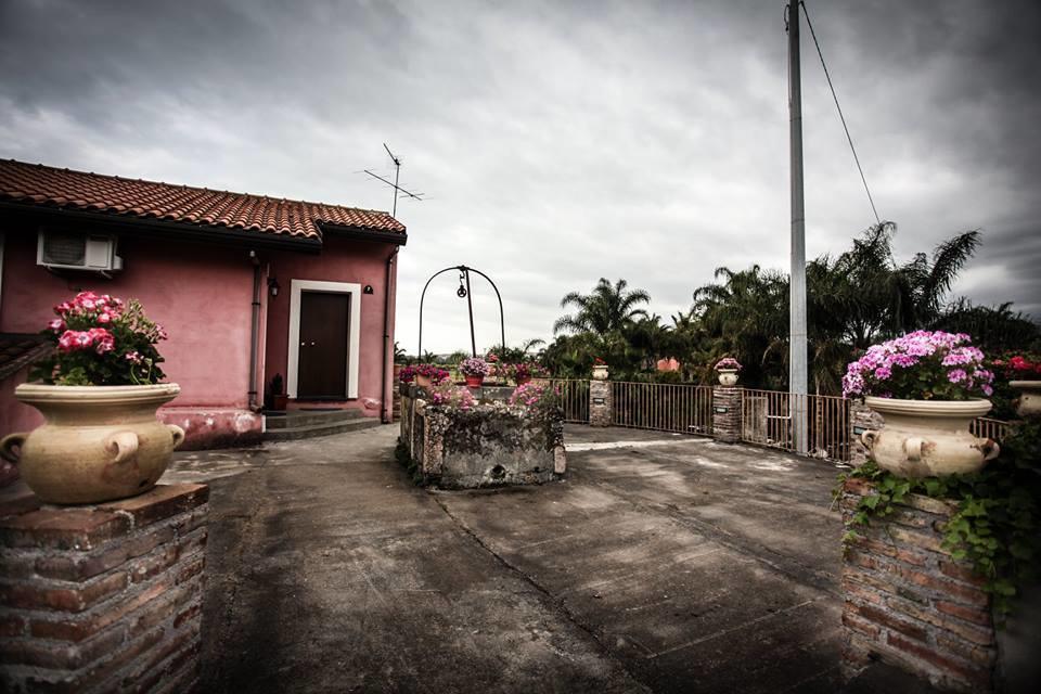 Agriturismo Il Pozzo Antico Mascali Ngoại thất bức ảnh