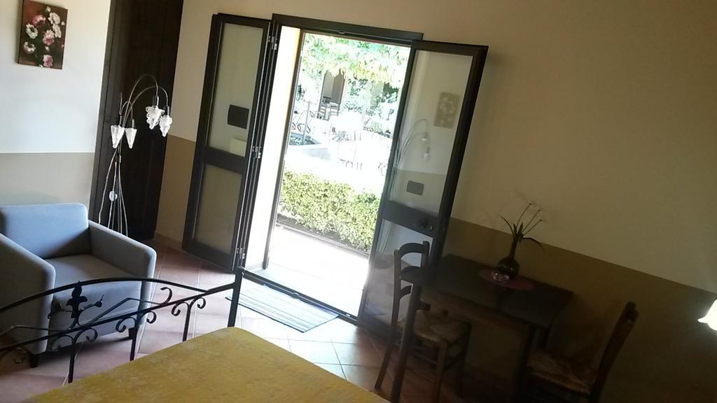 Agriturismo Il Pozzo Antico Mascali Ngoại thất bức ảnh
