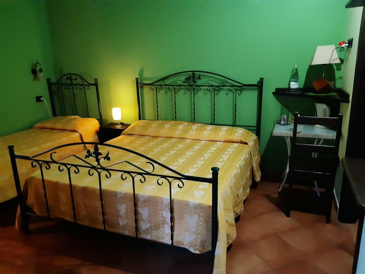 Agriturismo Il Pozzo Antico Mascali Ngoại thất bức ảnh