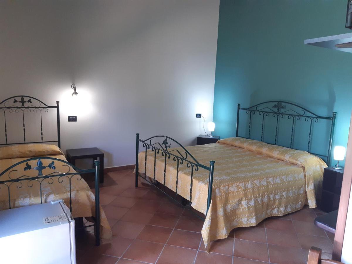 Agriturismo Il Pozzo Antico Mascali Ngoại thất bức ảnh